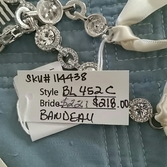 Bridal Jeweled Headpiece - Picture 3 of 6